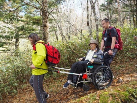 JINRIKI 下山　車椅子　車椅子で登山